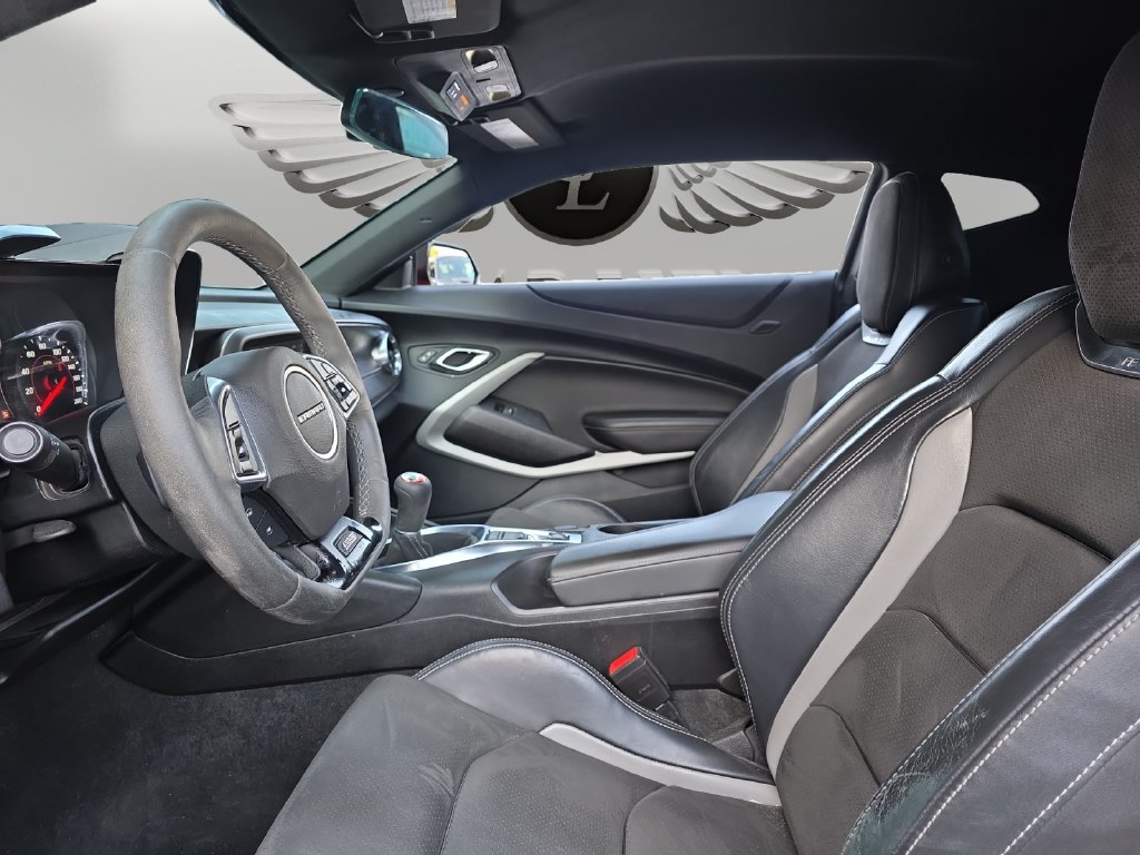 Used 2021 Chevrolet Camaro SS RWD image 9