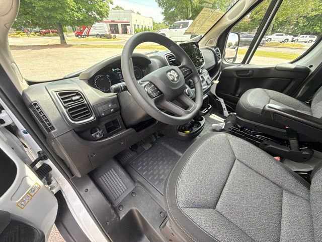Used 2025 RAM ProMaster 3500 w/ Quick Order Package 24G SLT FWD image 15