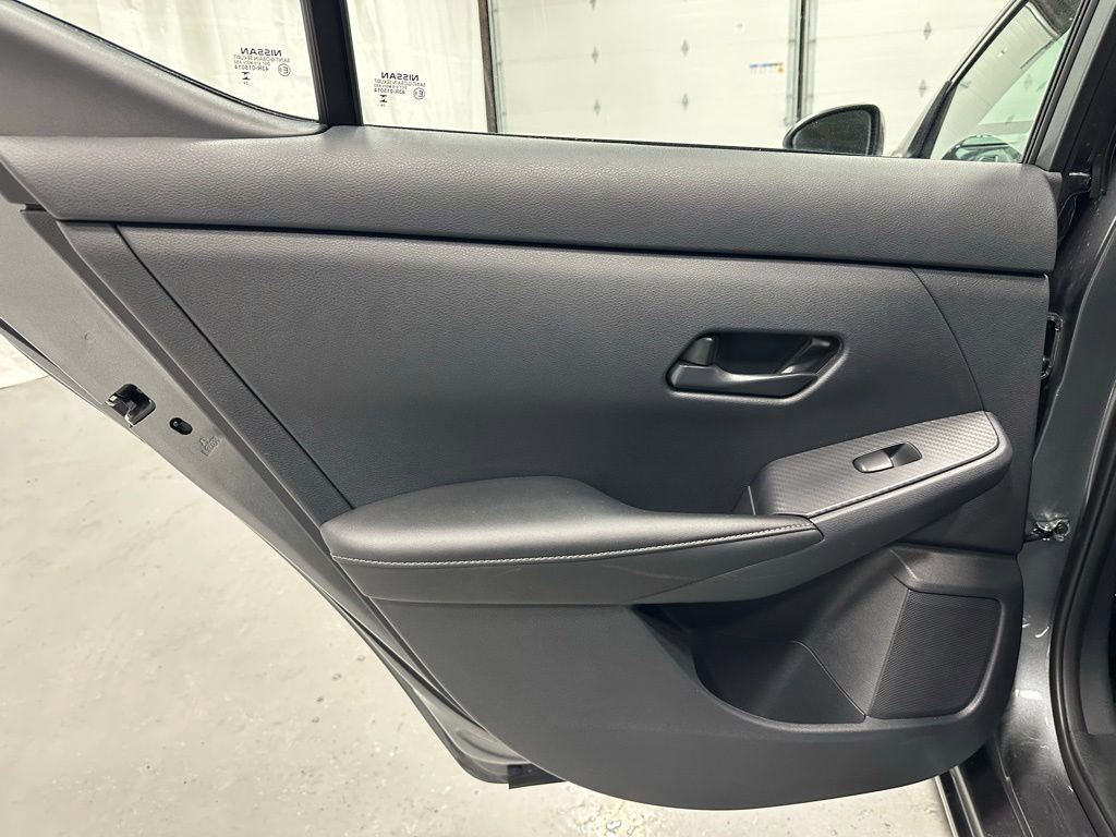 Used 2025 Nissan Sentra S image 35