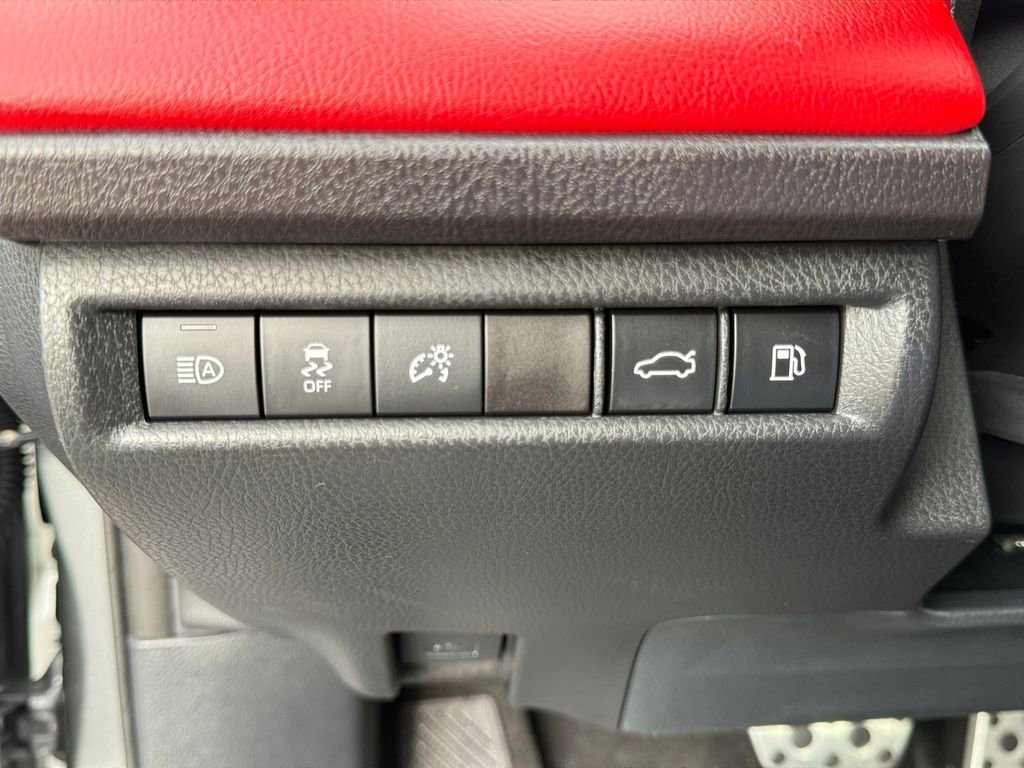 Used 2025 Toyota Camry XSE image 19