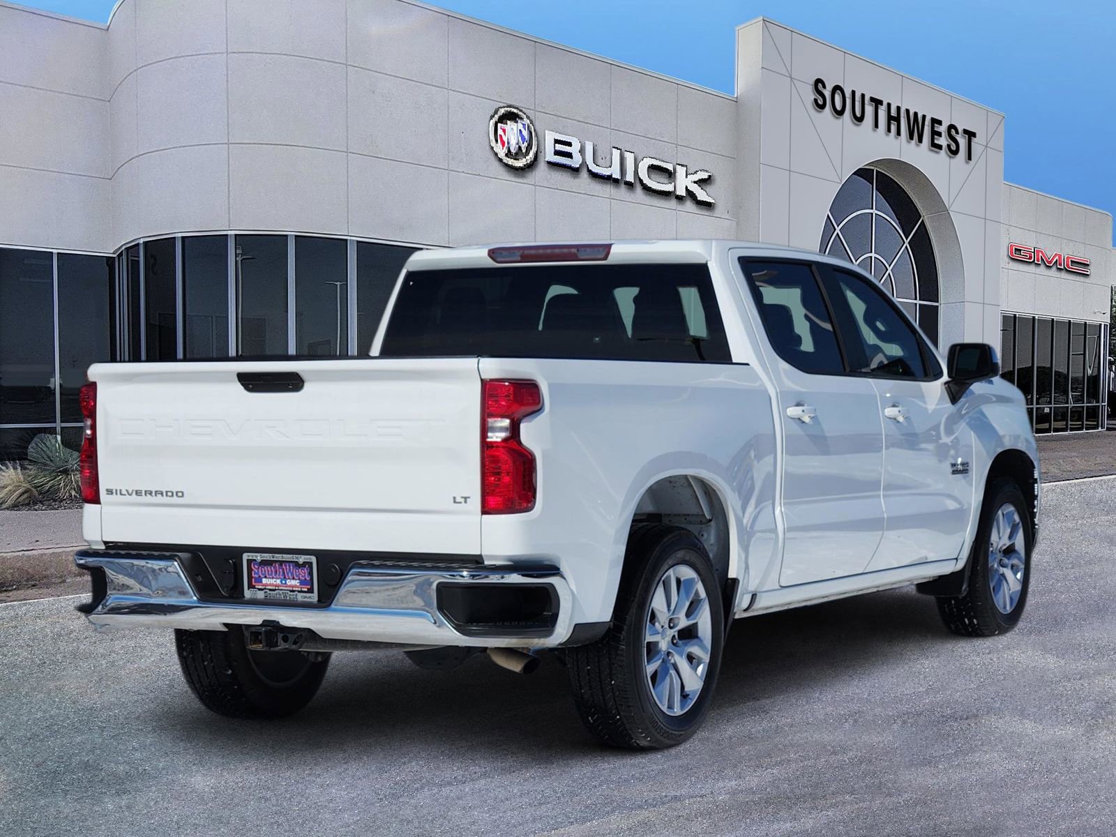 Used 2019 Chevrolet Silverado 1500 LT w/ Texas Edition image 5