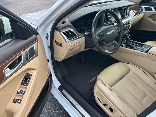 Used 2015 Hyundai Genesis 3.8 w/ Option Group 03 RWD image 11