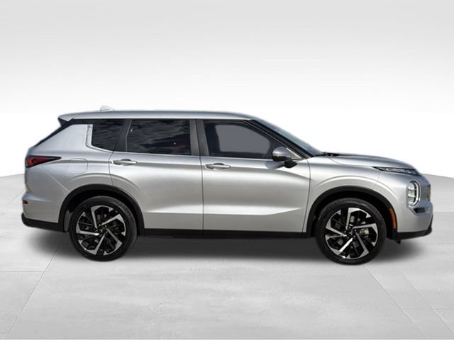 Used 2025 Mitsubishi Outlander ES FWD video 3