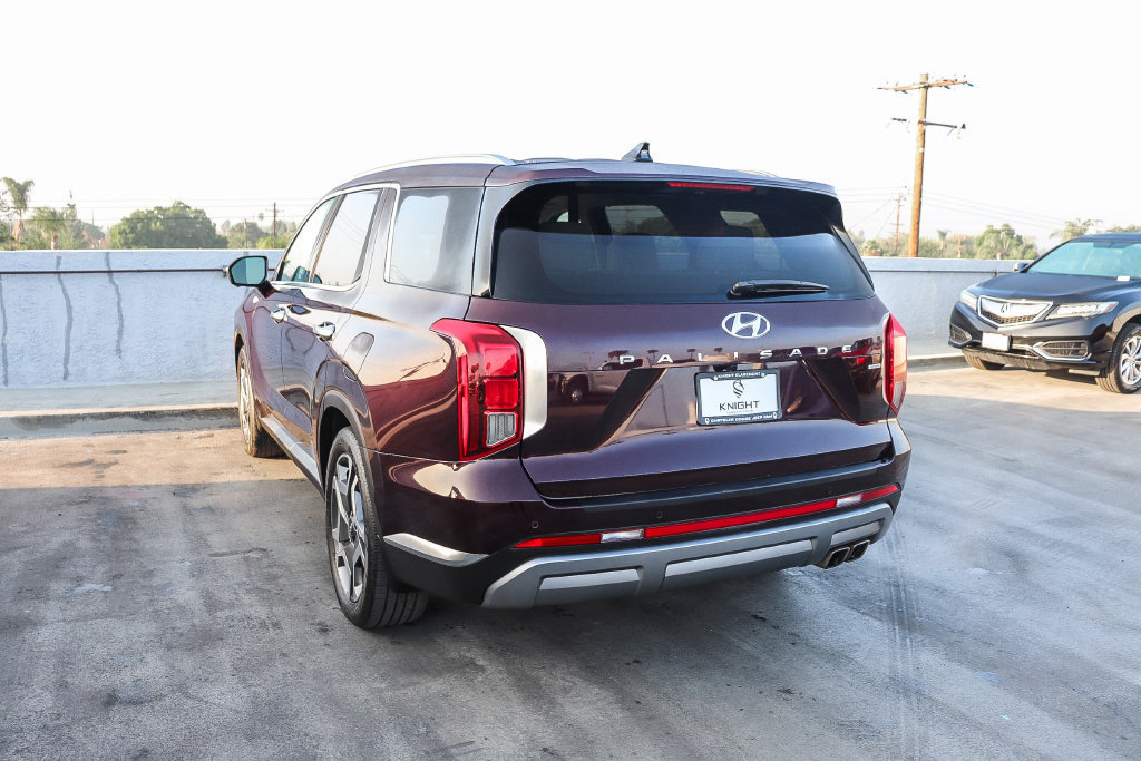 Used 2023 Hyundai Palisade Limited AWD/4WD image 7
