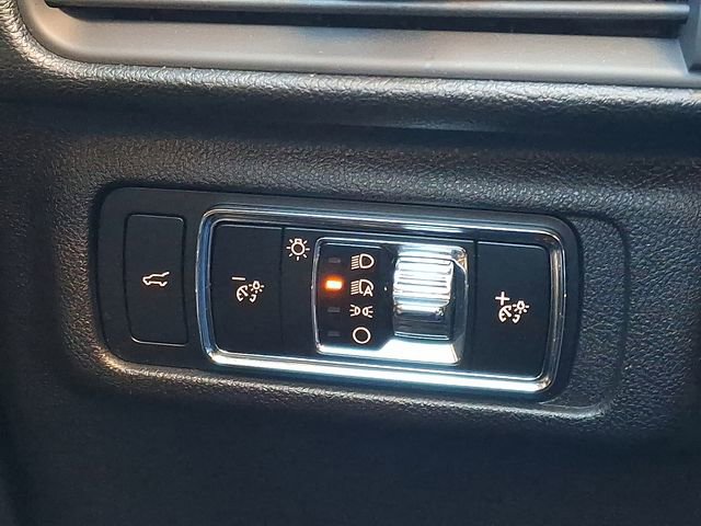 Used 2025 Lincoln Corsair FWD image 25