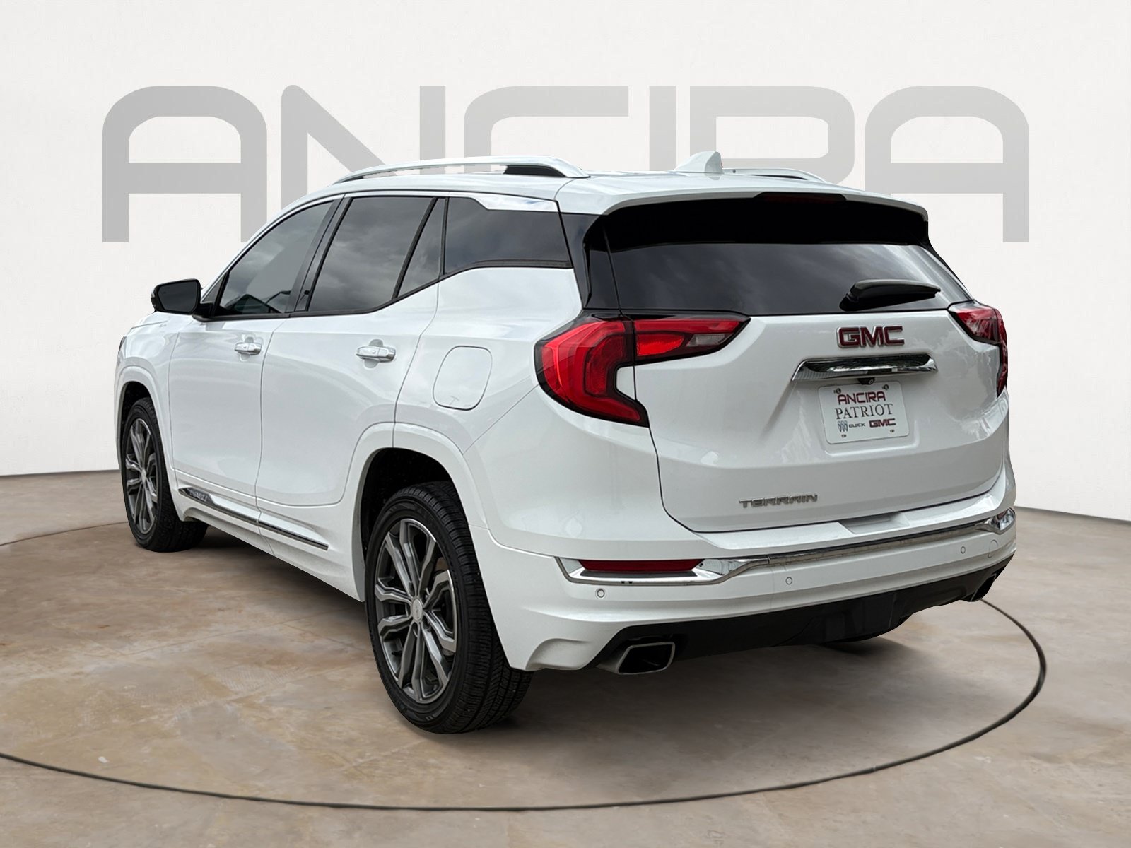 Used 2019 GMC Terrain Denali FWD image 8