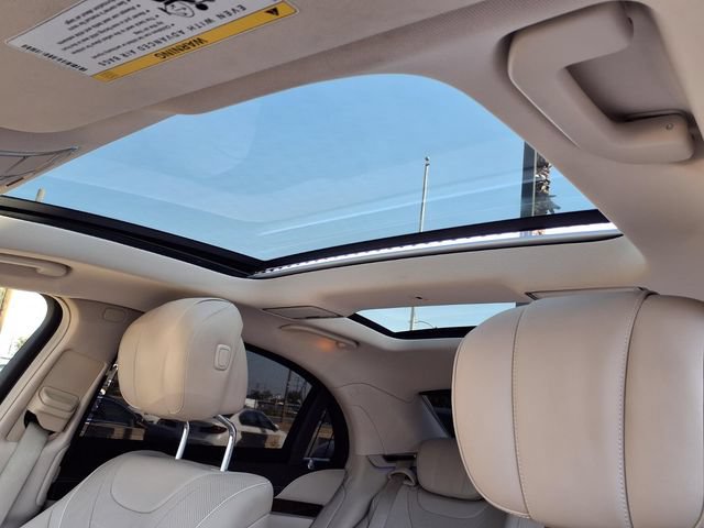 Used 2015 Mercedes-Benz S 550 Sedan w/ Sport Package image 28
