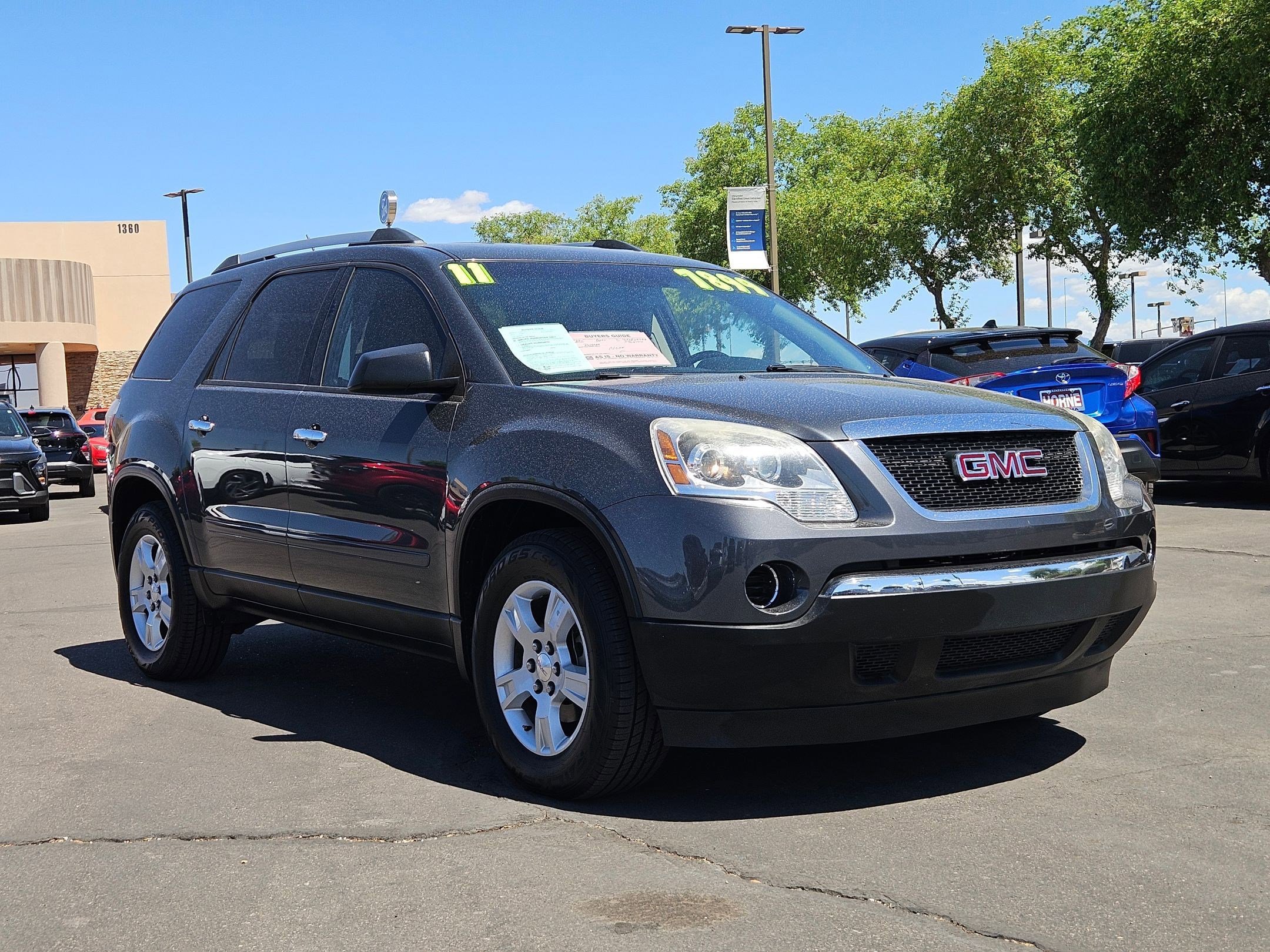 Used 2011 GMC Acadia SL w/ Preferred Package image 3