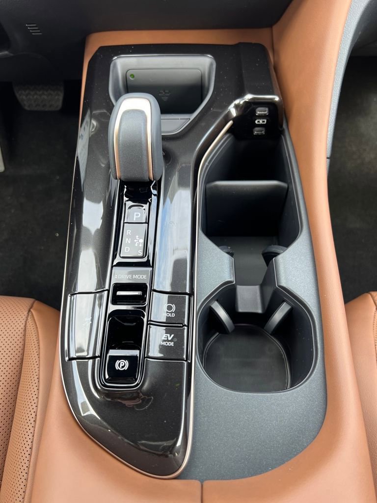 New 2026 Toyota Crown Signia image 24