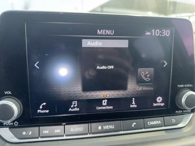 Used 2023 Nissan Rogue SV image 12