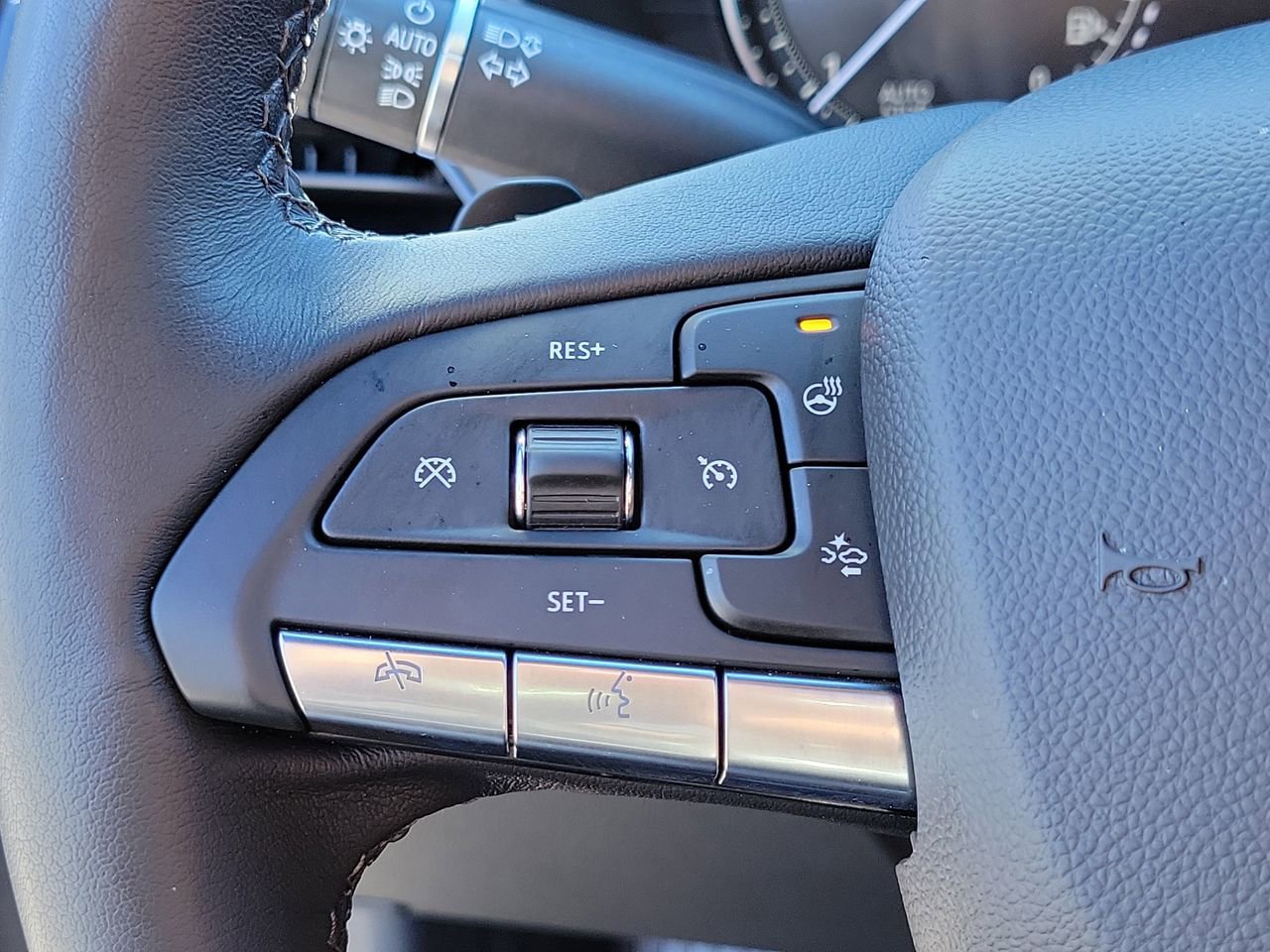 Used 2025 Cadillac CT4 Premium Luxury image 31