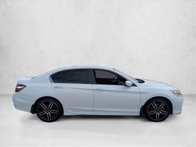 Used 2017 Honda Accord Sport Special Edition image 4