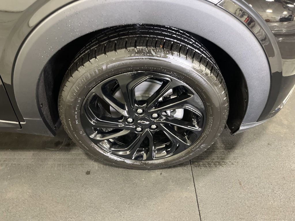 New 2027 Chevrolet Bolt RS FWD image 11