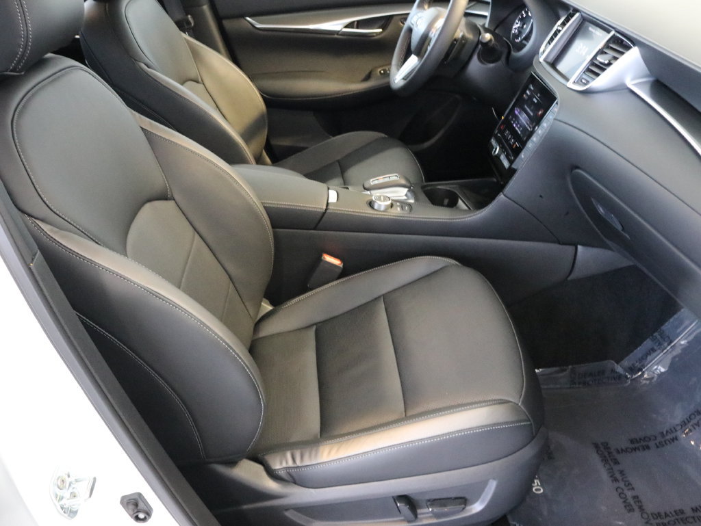 Certified 2025 INFINITI QX50 Luxe AWD/4WD image 44