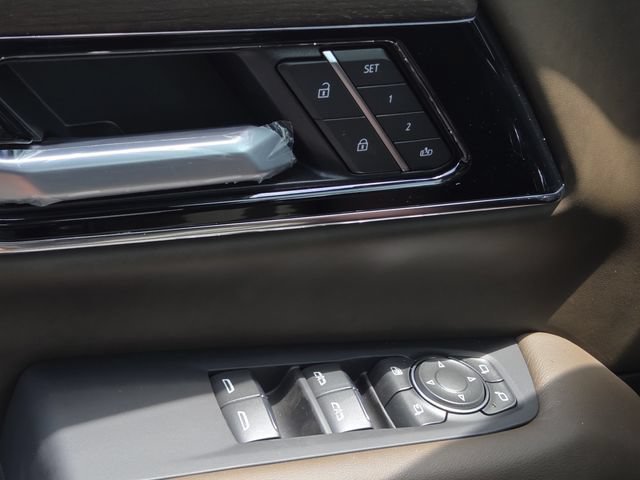 New 2026 GMC Yukon XL Denali Ultimate AWD/4WD image 32