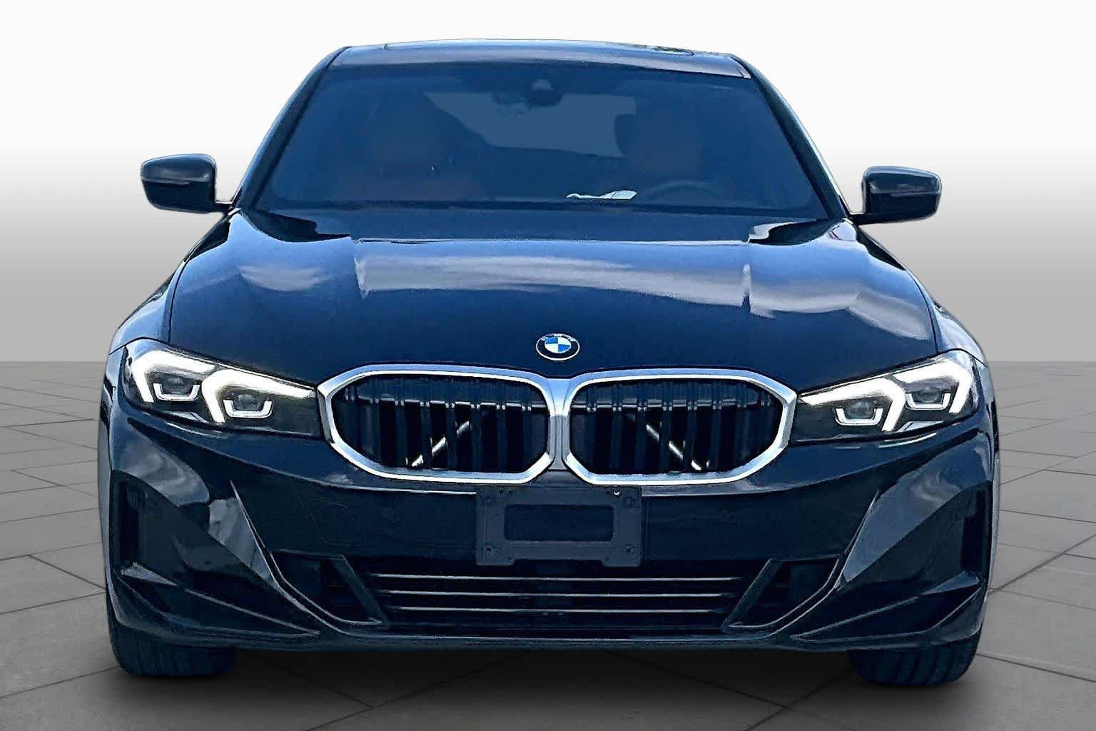 Used 2024 BMW 330i Sedan w/ Convenience Package RWD image 3