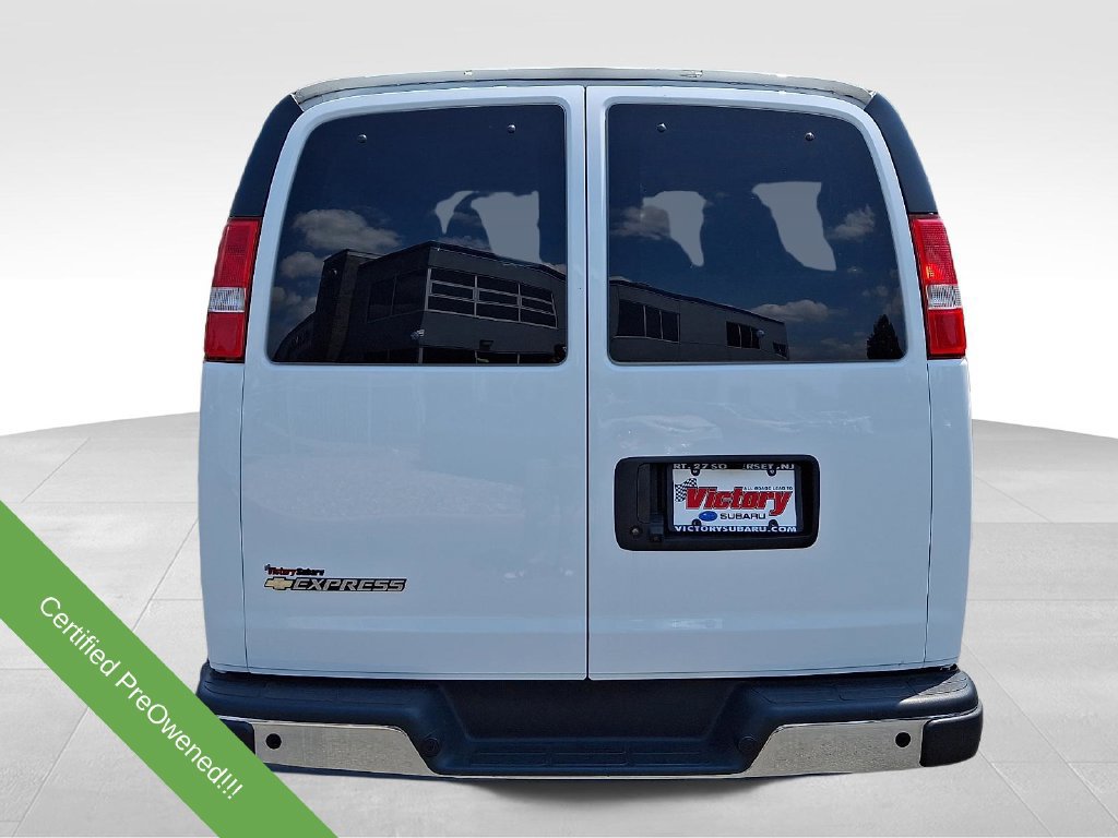Used 2025 Chevrolet Express 3500 LT w/ LT Preferred Equipment Group RWD image 6