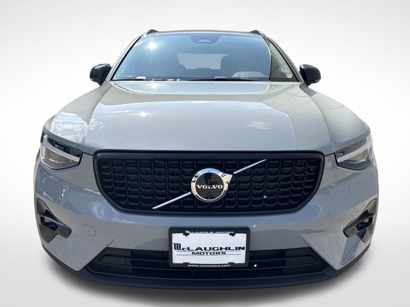 New 2026 Volvo XC40 B5 Plus w/ Protection Package Premier image 8