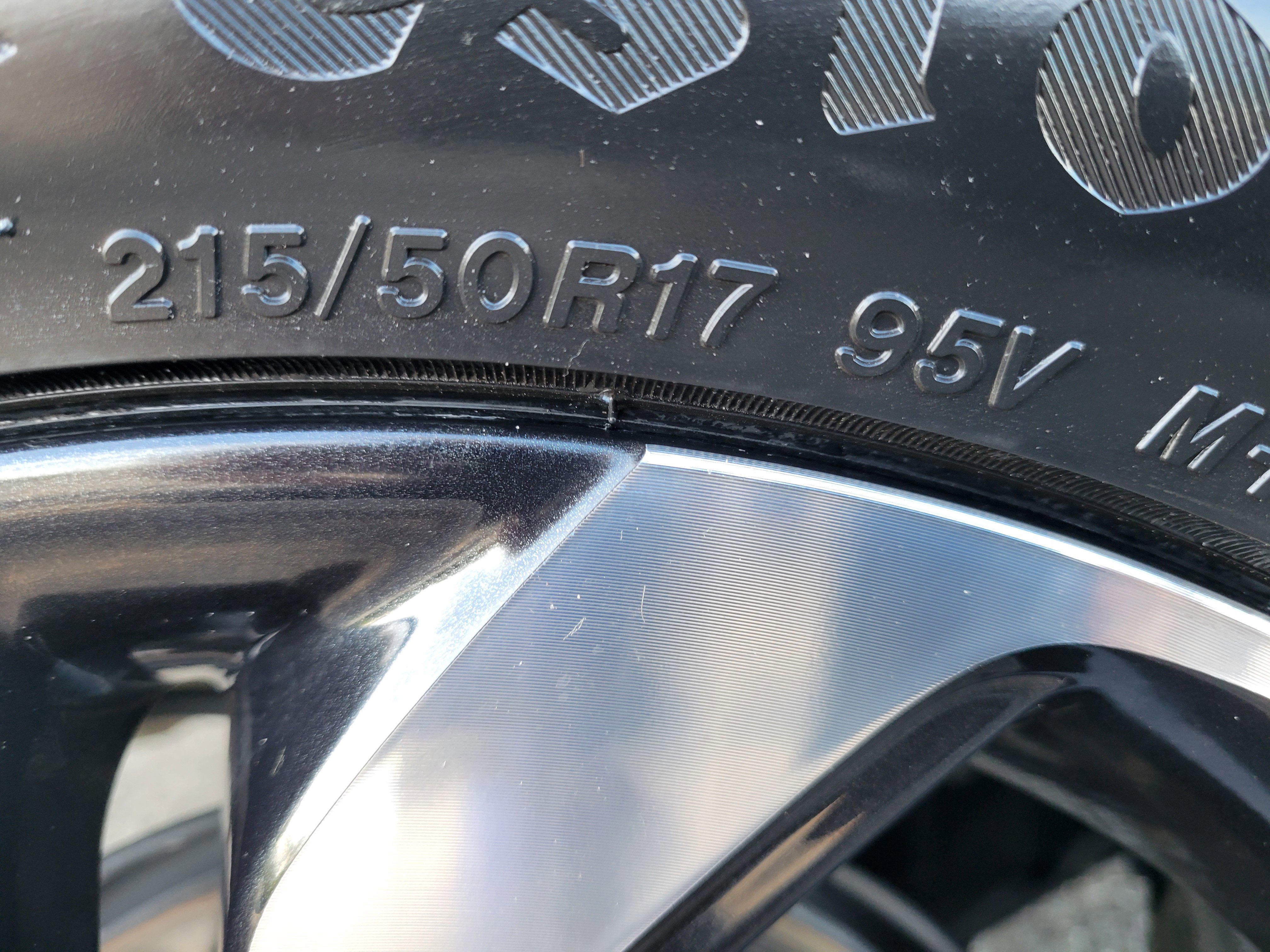 Certified 2023 Chevrolet Bolt LT w/ Infotainment Package image 43