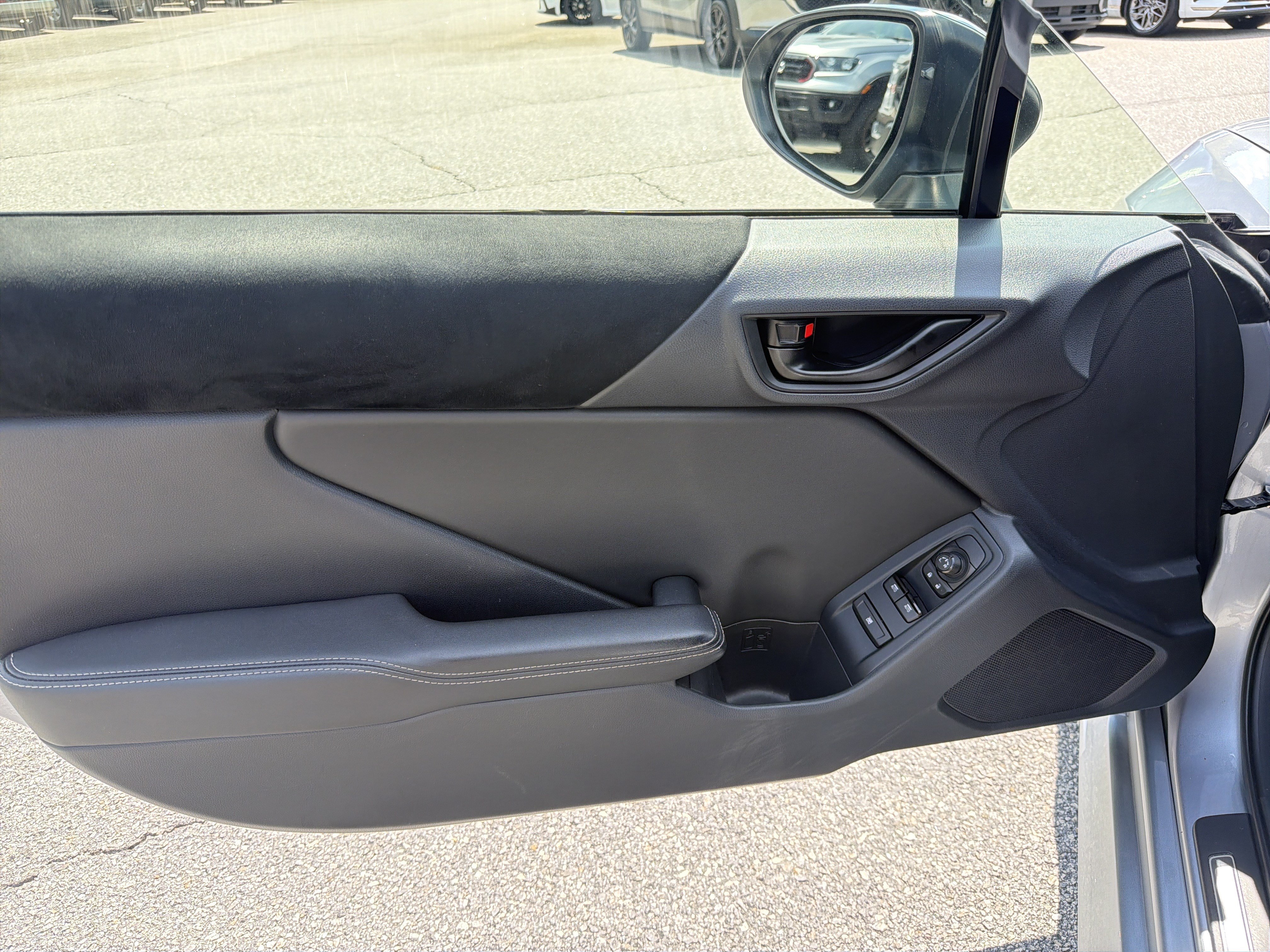 Used 2023 Toyota GR86 Premium w/ ALL Weather Mat Package (TMS) RWD image 21