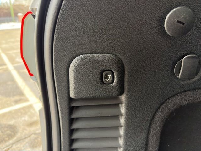 Used 2020 Jeep Grand Cherokee Overland image 14