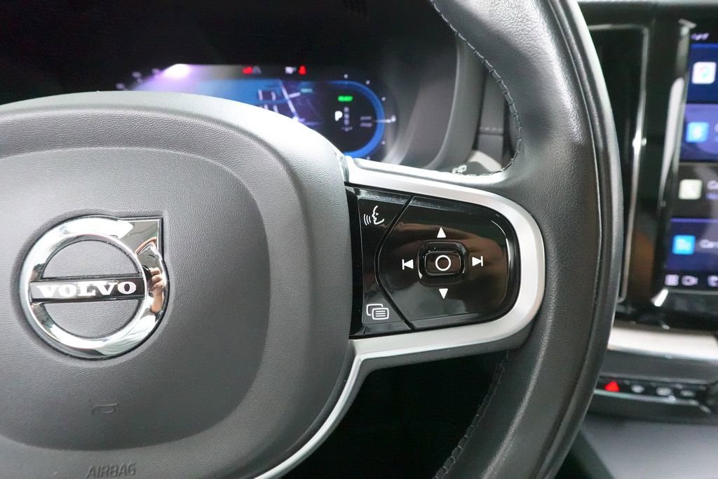 Used 2022 Volvo XC60 T8 Inscription w/ Advanced Package image 14