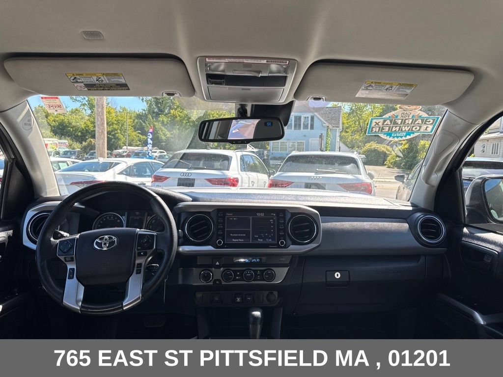 Used 2021 Toyota Tacoma SR5 AWD/4WD image 15
