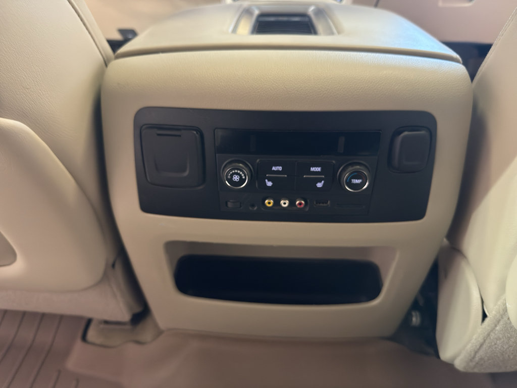 Used 2016 GMC Yukon XL Denali w/ Open Road Package AWD/4WD image 27