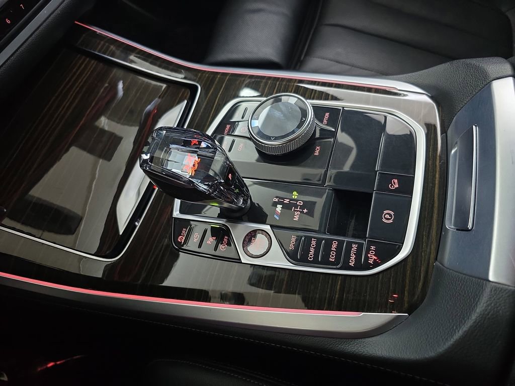 Used 2020 BMW X5 M50i AWD/4WD image 26