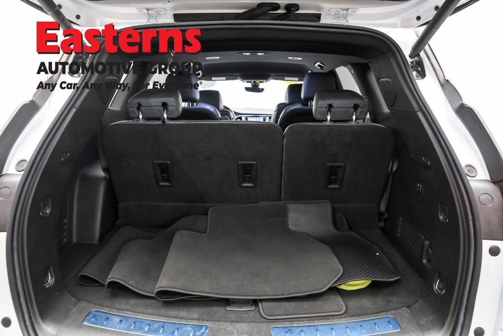 Used 2024 Buick Enclave Premium image 9