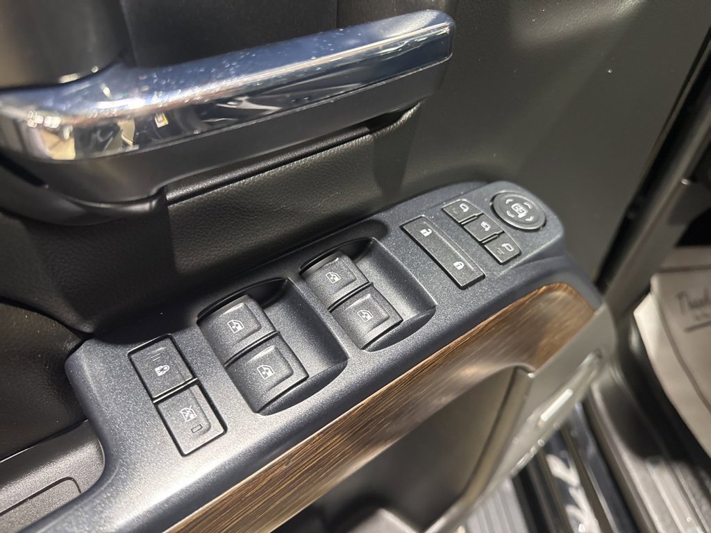 Used 2017 GMC Sierra 1500 Denali w/ Denali Ultimate Package image 14