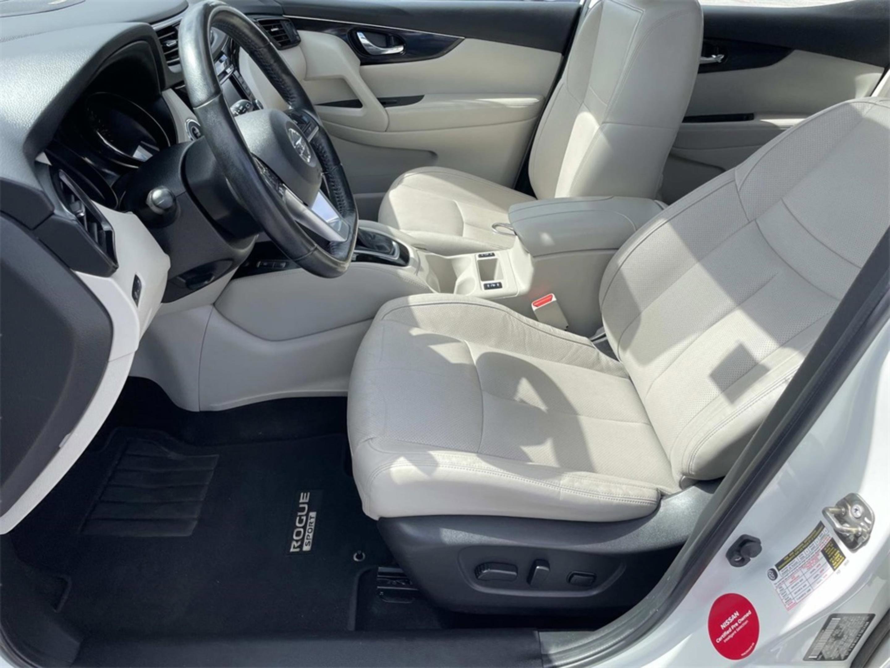 Used 2019 Nissan Rogue Sport SL w/ Premium Package image 11