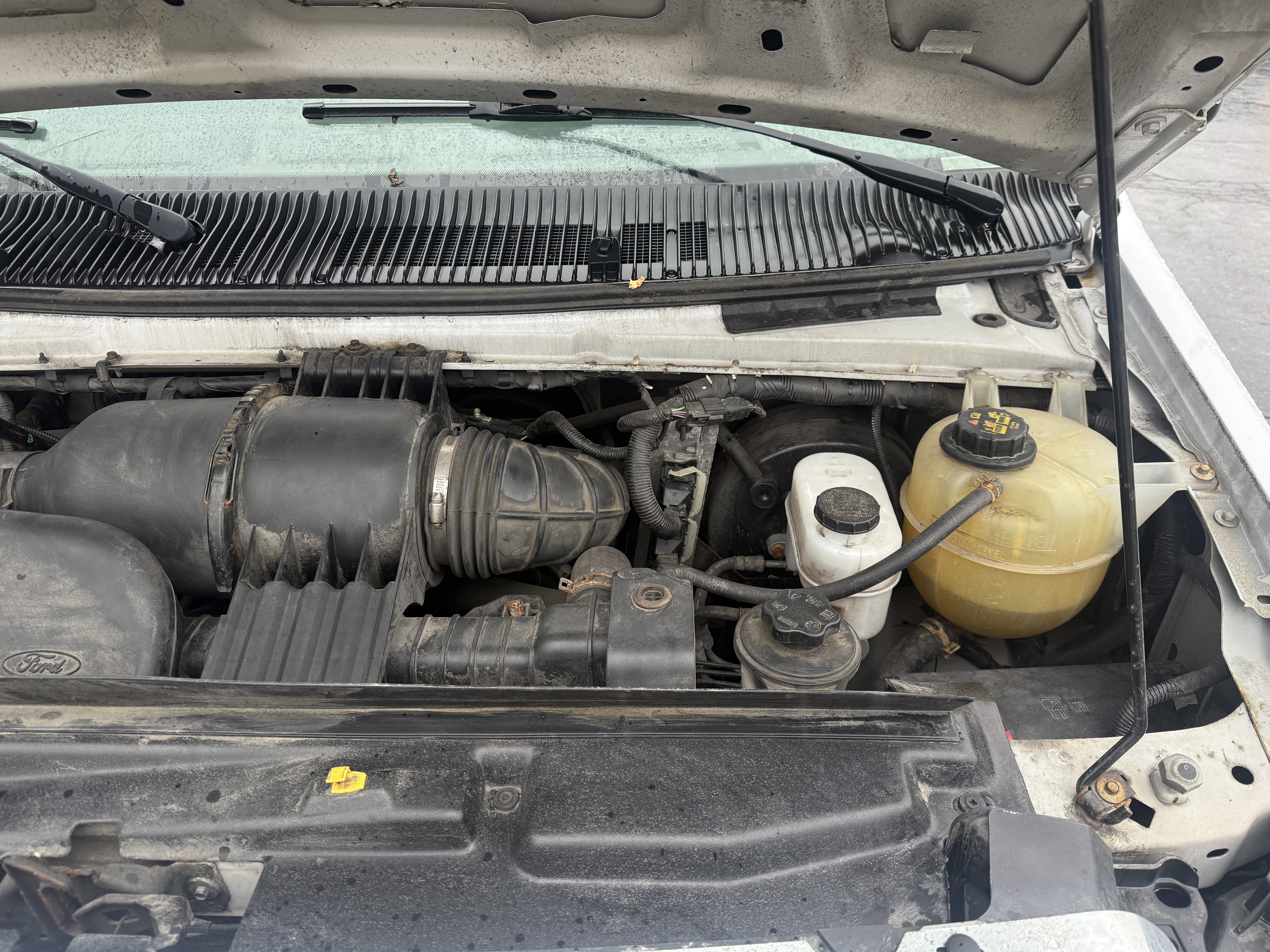 Used 2014 Ford E-250 and Econoline 250 w/ Power Group image 35