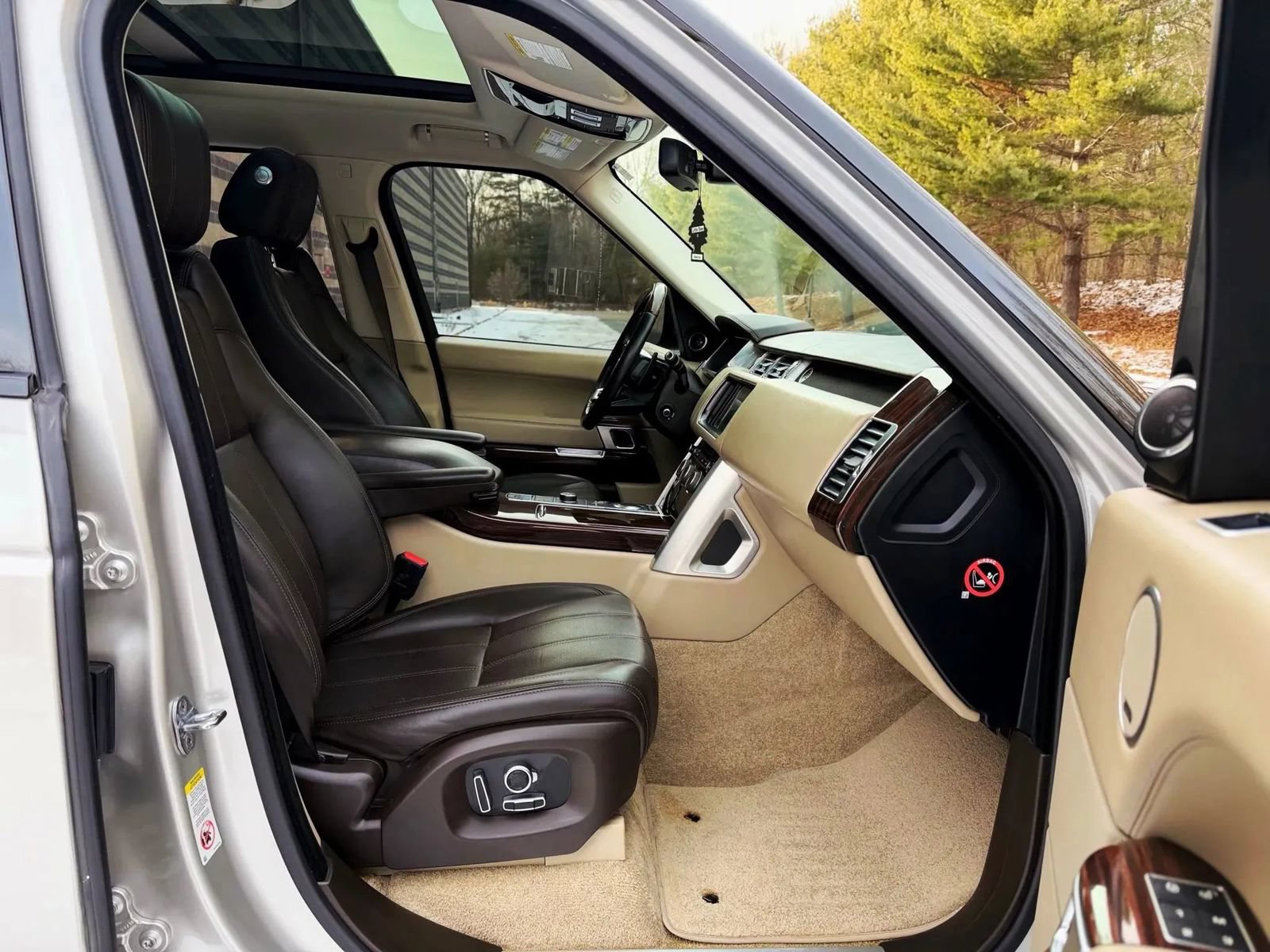 Used 2016 Land Rover Range Rover Supercharged AWD/4WD image 33