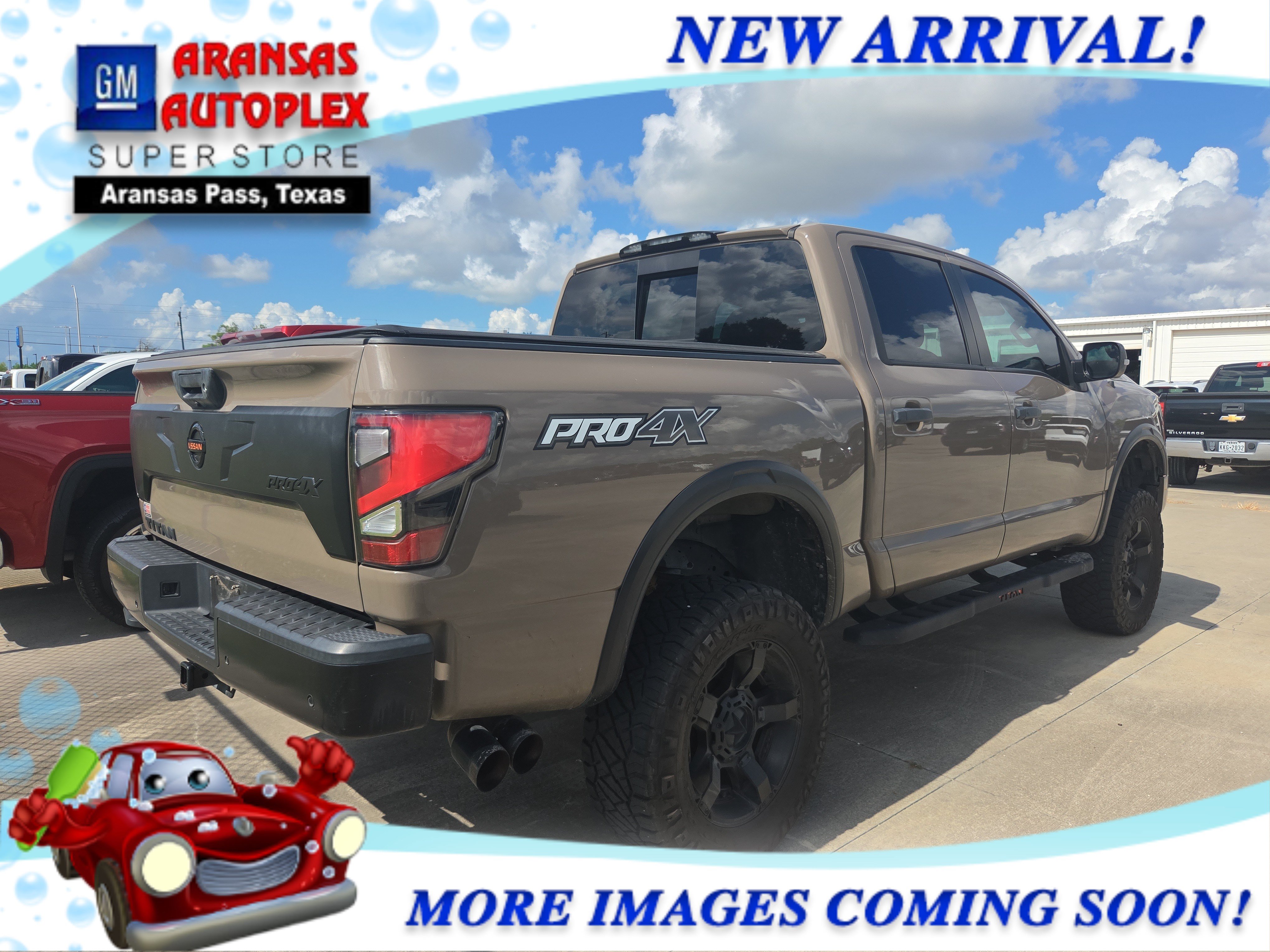 Used 2021 Nissan Titan PRO-4X w/ Pro-4x Convenience Package AWD/4WD image 5