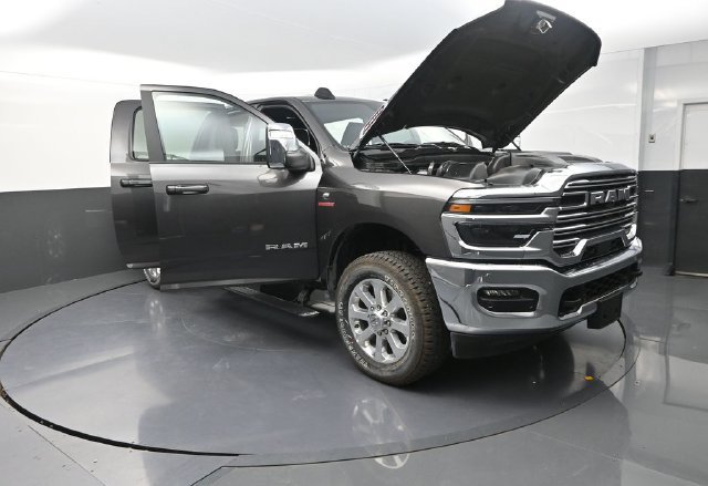 New 2026 RAM 2500 Laramie AWD/4WD image 30