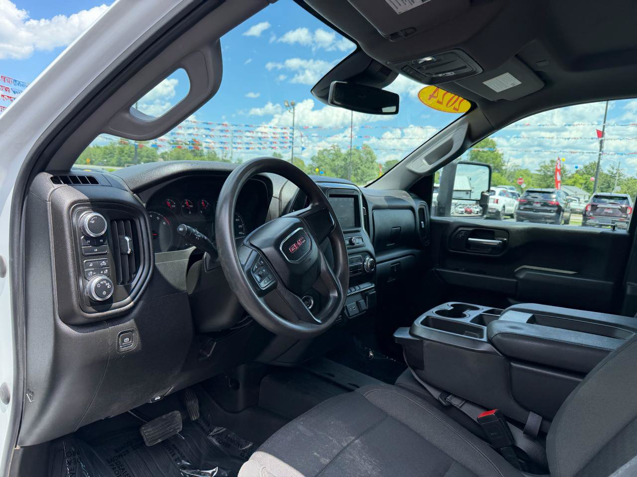 Used 2024 GMC Sierra 2500 Pro AWD/4WD image 13