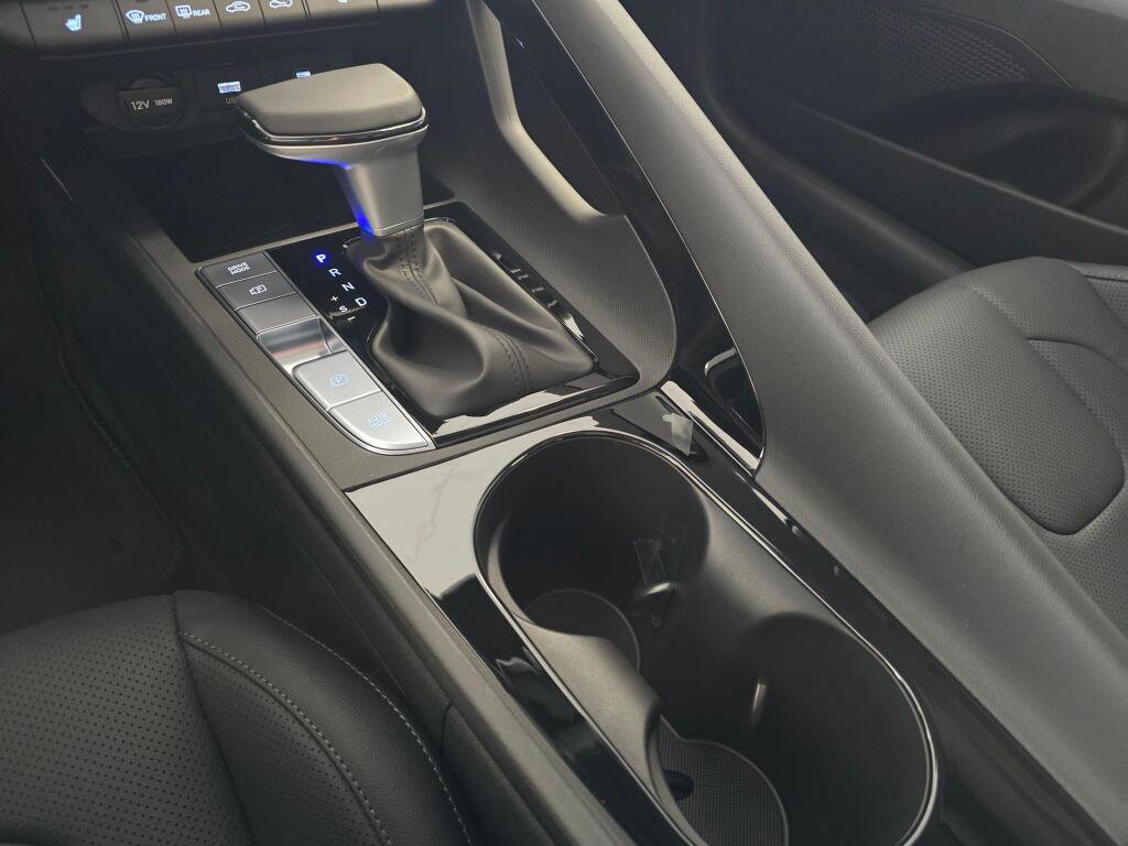 New 2026 Hyundai Elantra Limited FWD image 31