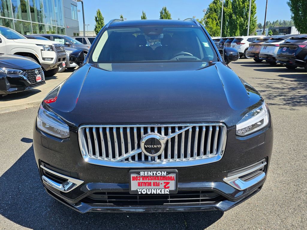 Used 2025 Volvo XC90 T8 Ultra w/ Protection Package image 2