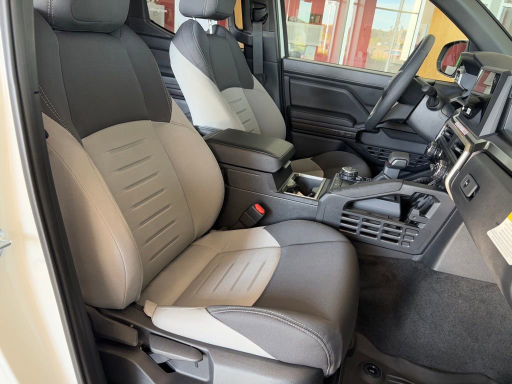 New 2025 Toyota Tacoma TRD Off-Road AWD/4WD image 15