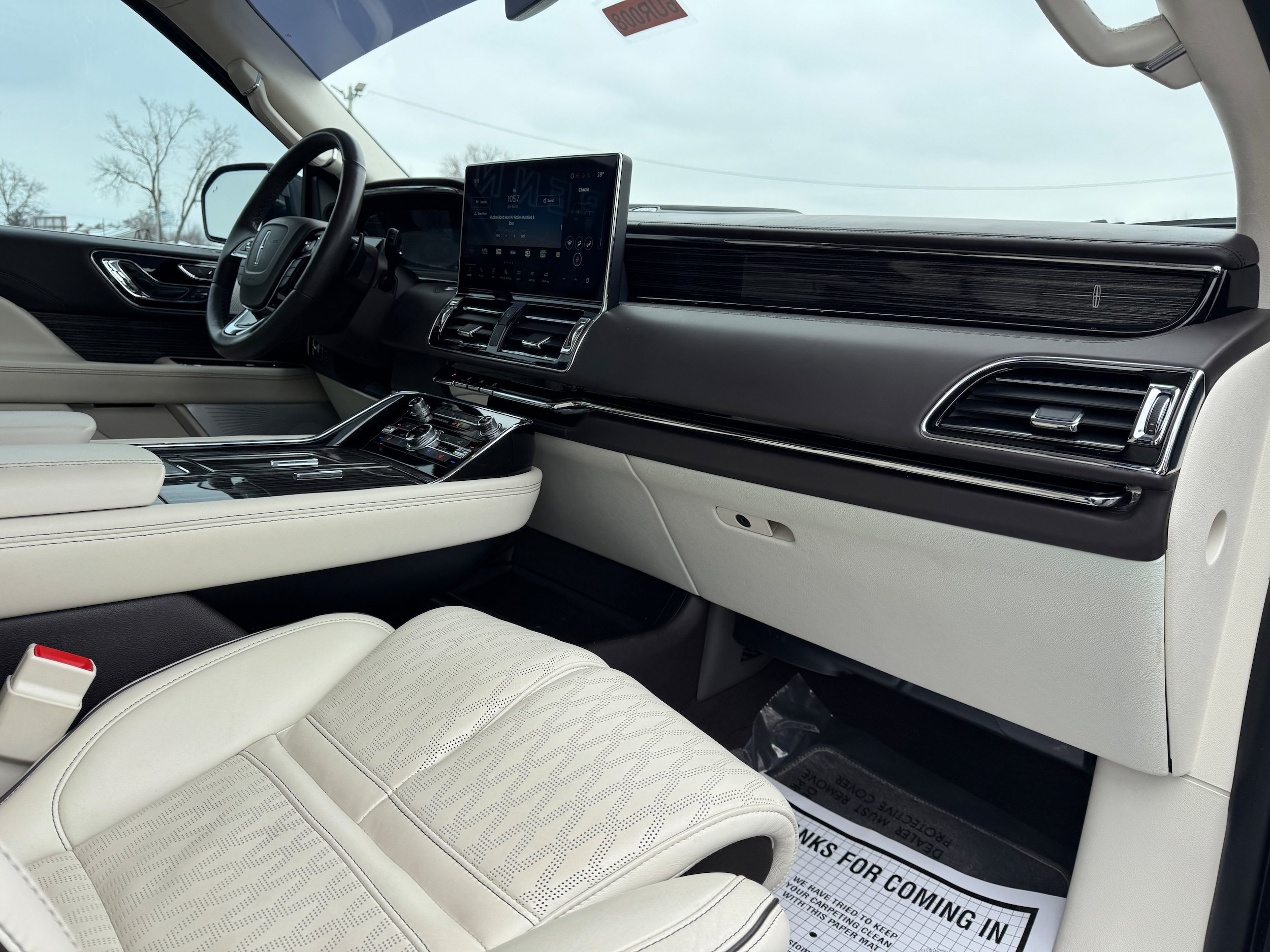 Used 2023 Lincoln Navigator L Black Label AWD/4WD image 19