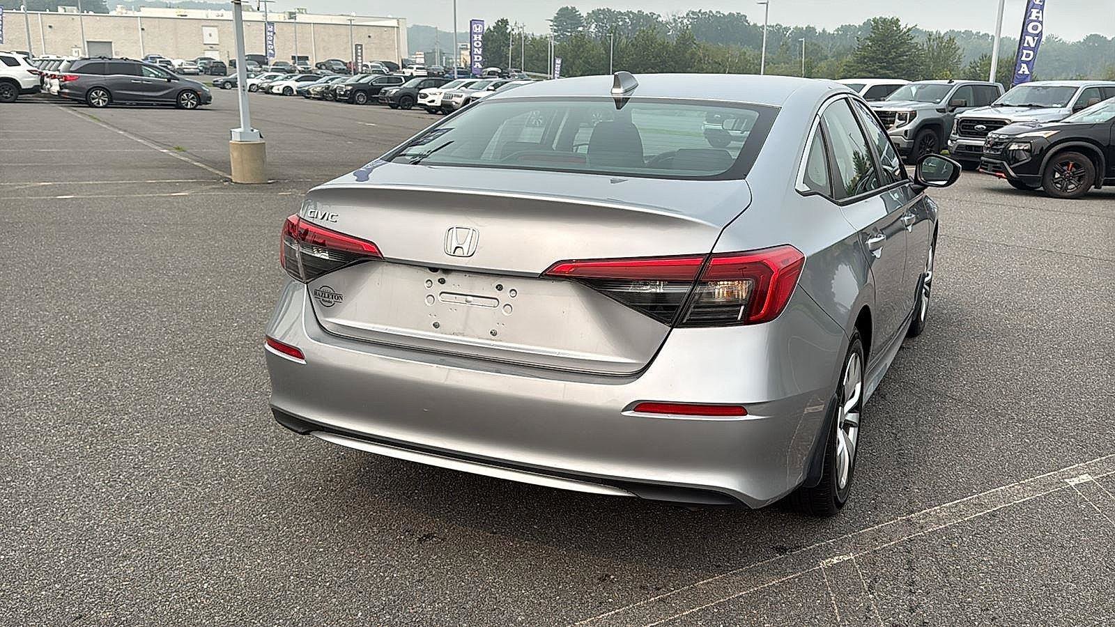 Used 2023 Honda Civic LX image 7