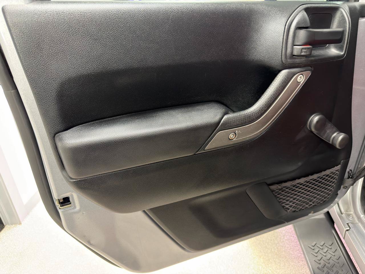 Used 2018 Jeep Wrangler Unlimited Sport AWD/4WD image 14