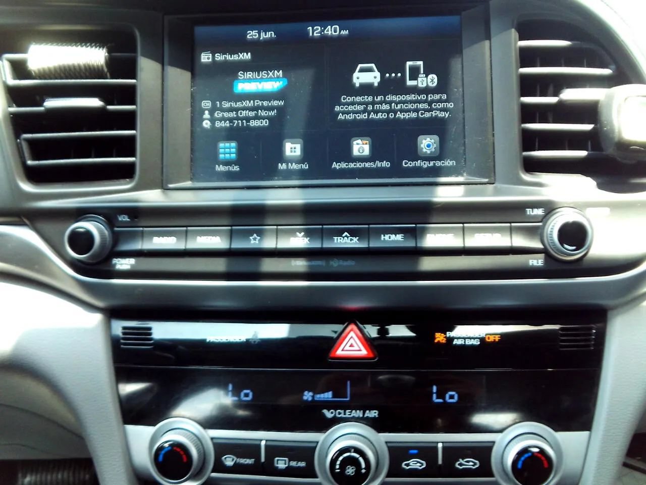 Used 2020 Hyundai Elantra SEL FWD image 14