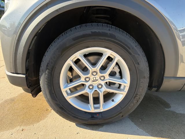 New 2026 Ford Explorer Active AWD/4WD image 12