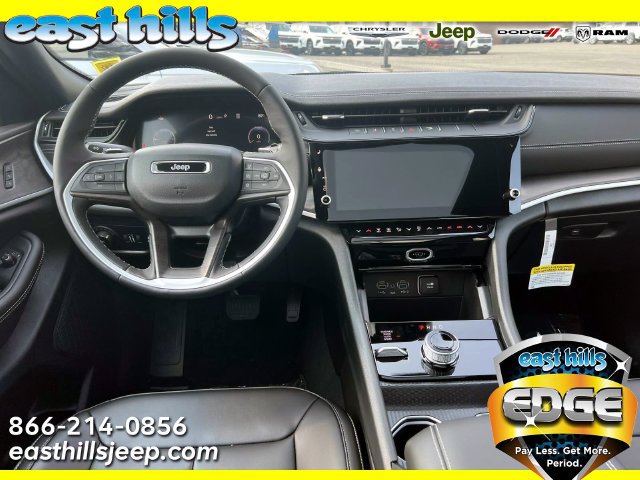 New 2026 Jeep Grand Cherokee Limited w/ Limited Altitude Package AWD/4WD image 5