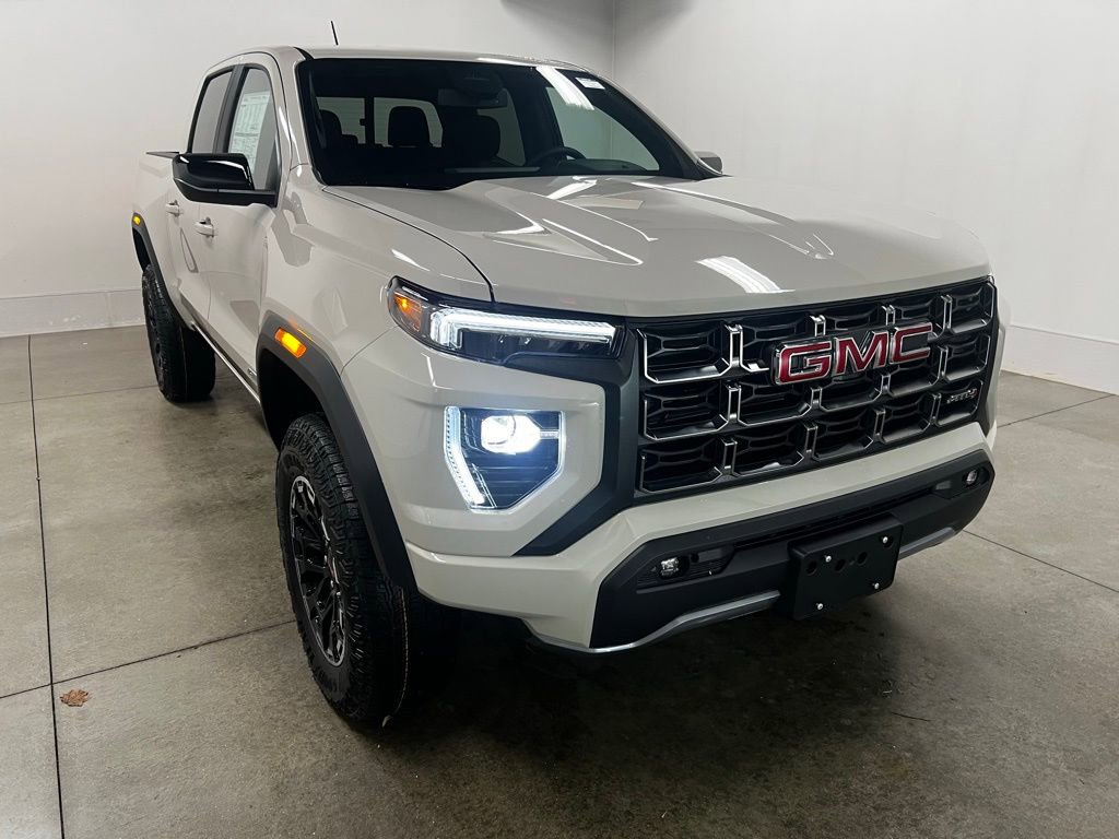 New 2026 GMC Canyon AT4 w/ AT4 Premium Package AWD/4WD image 1