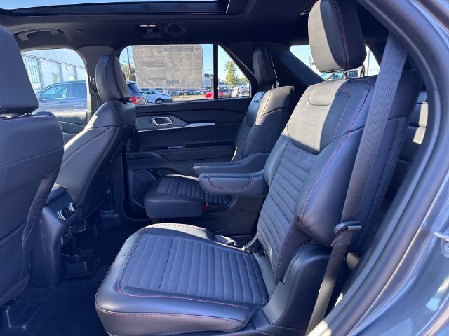 New 2026 Ford Explorer ST-Line w/ ST-Line Street Pack AWD/4WD image 26