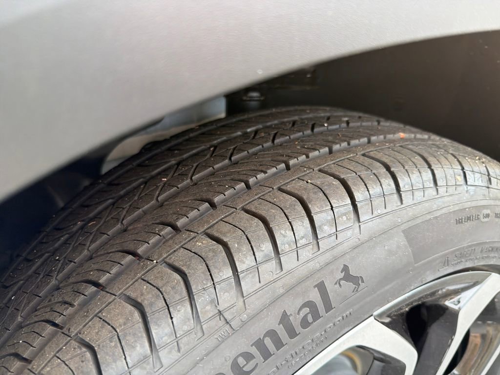 New 2025 Chevrolet Trax RS w/ Driver Confidence Package image 26