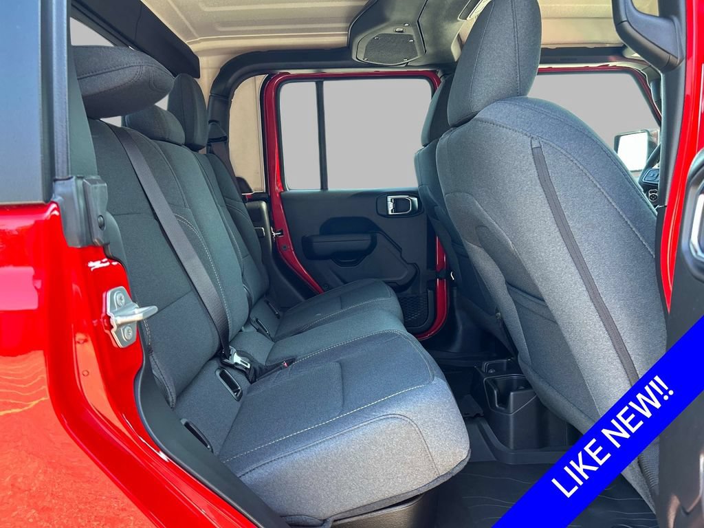 Certified 2025 Jeep Gladiator Sport AWD/4WD image 14